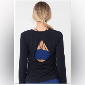 NWT Whisper Active Delilah L/S